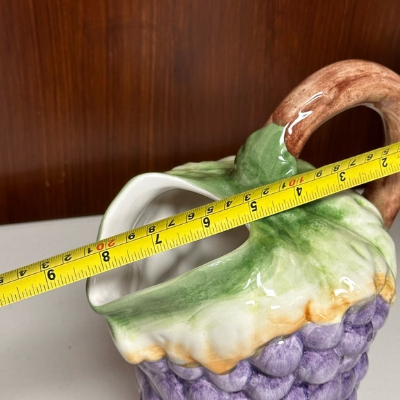 Vintage Majolica Pottery Embossed Grape shaped serving pitcher - Picture 11 of 15